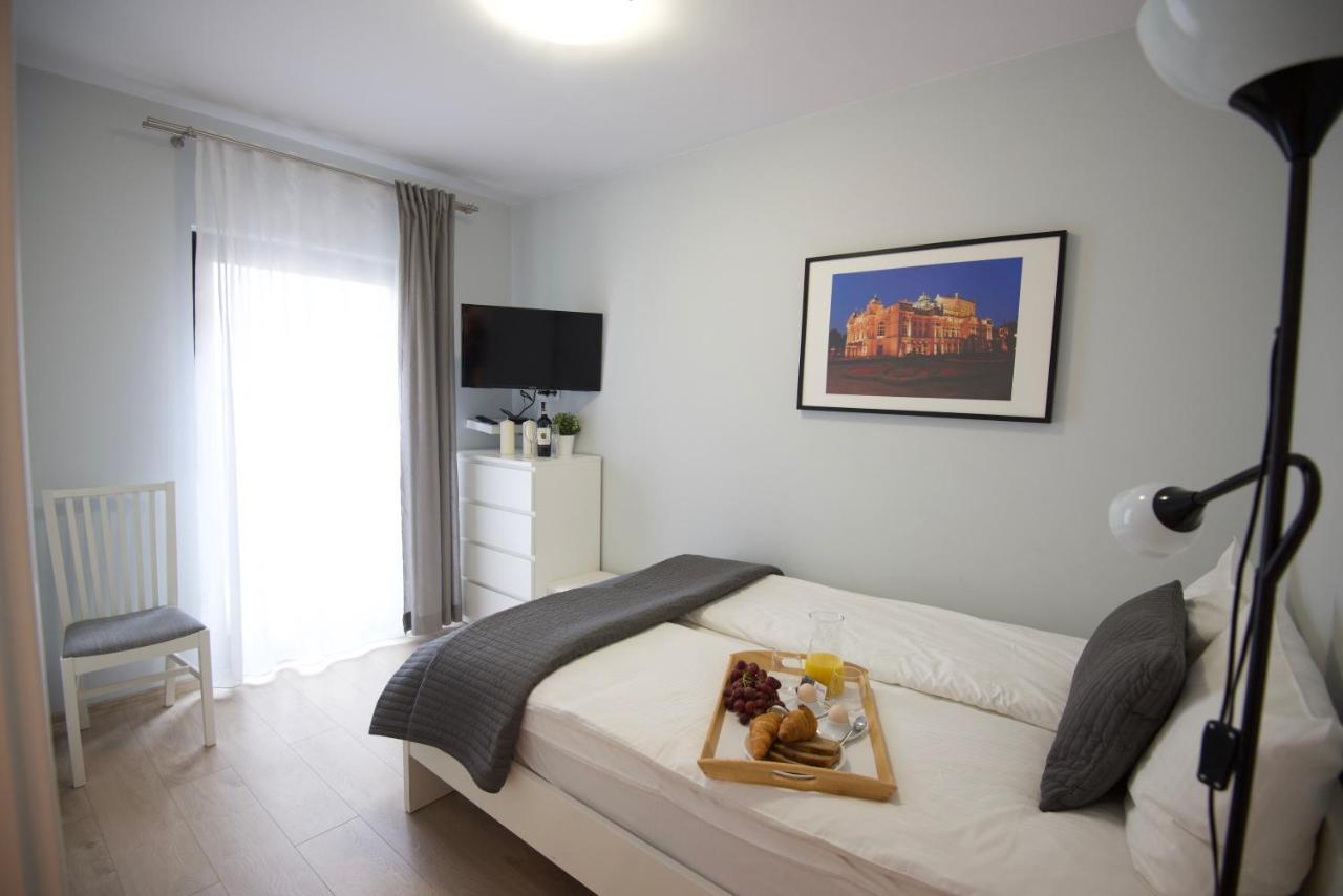 Krakow Apartments - Solna Studio & Apartments Bagian luar foto