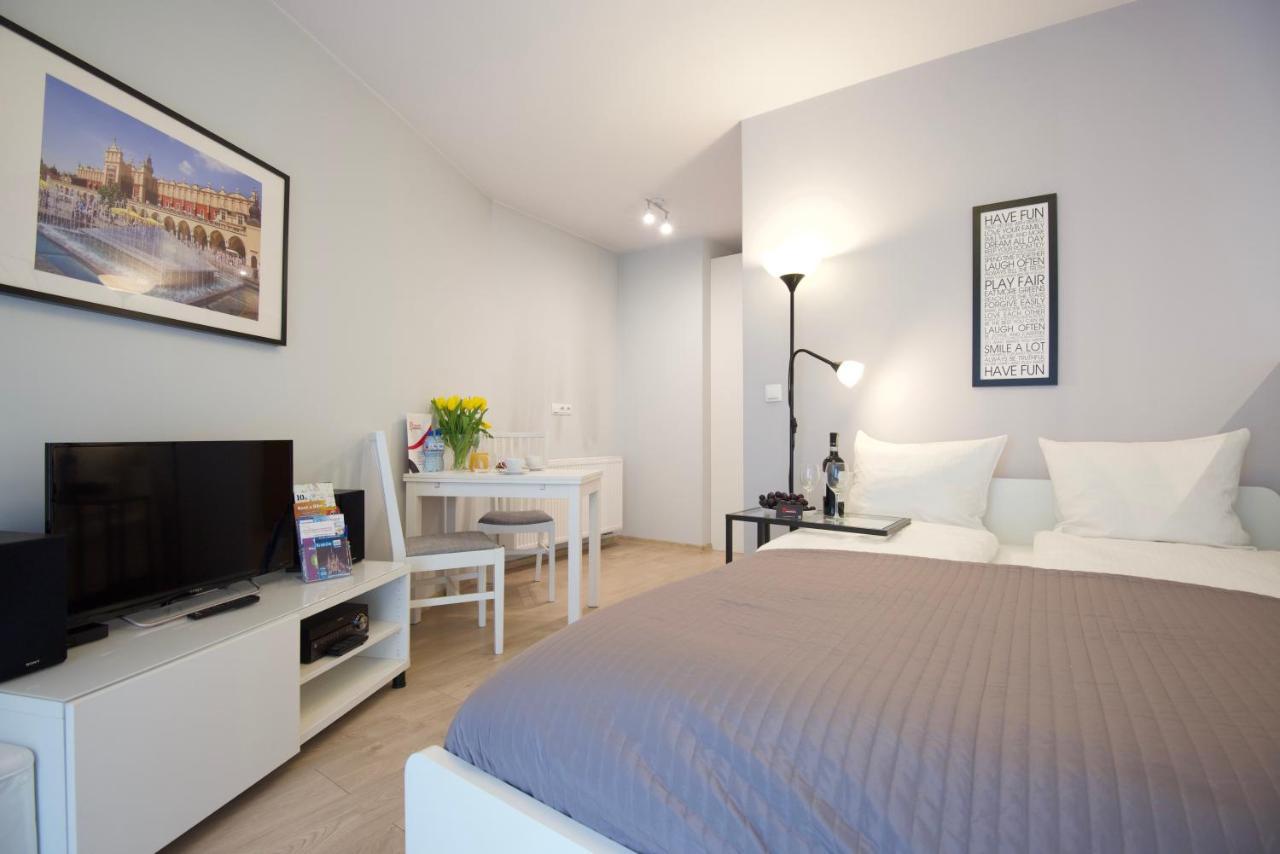 Krakow Apartments - Solna Studio & Apartments Bagian luar foto